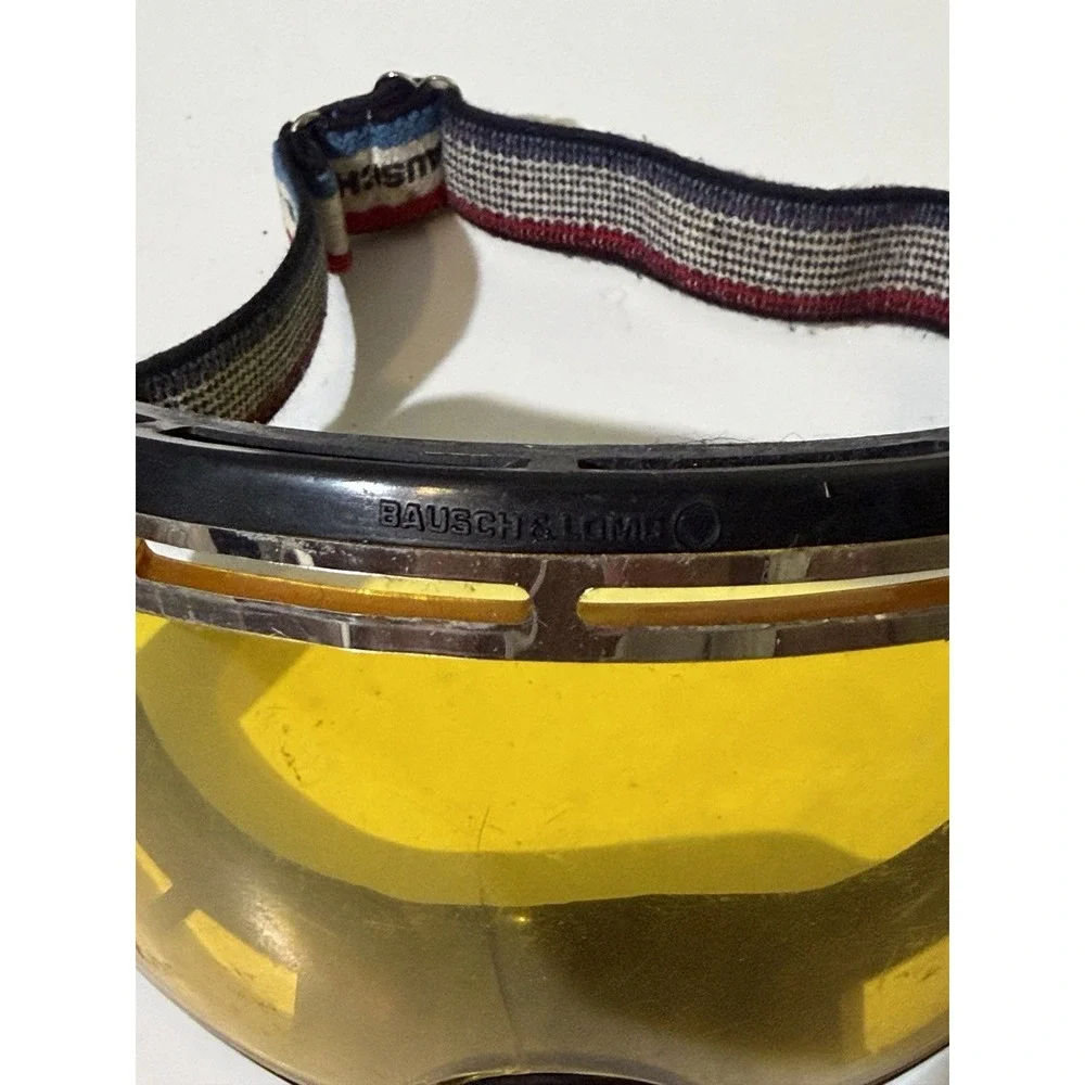 Vintage Bausch & Lomb ski goggles Yellow Lens